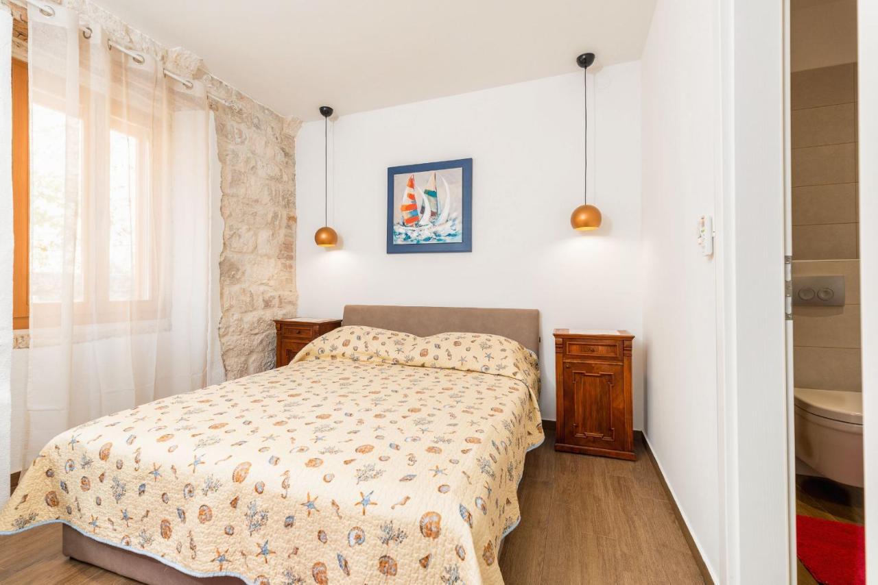 Апарт отель Vintage House Al Pozzo Хвар Экстерьер фото