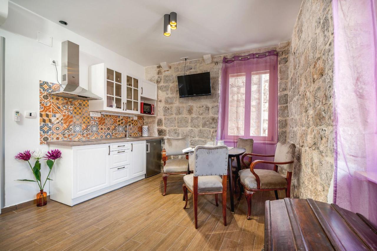 Апарт отель Vintage House Al Pozzo Хвар Экстерьер фото