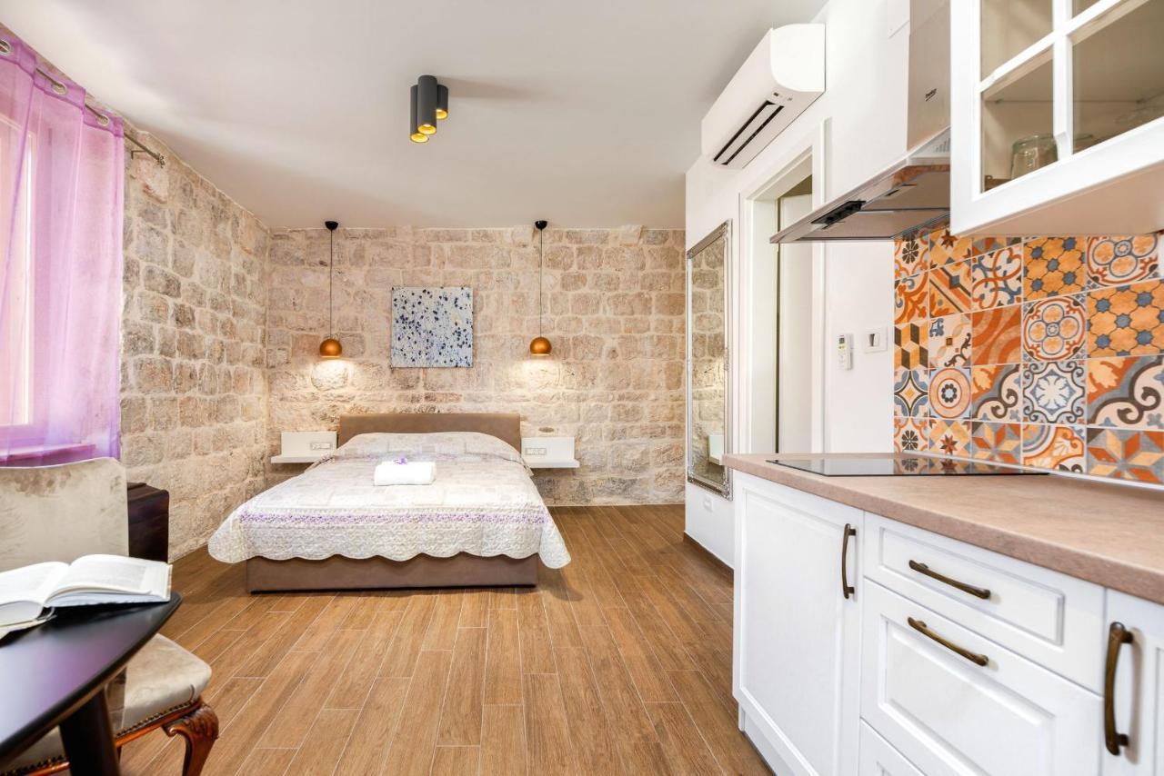 Апарт отель Vintage House Al Pozzo Хвар Экстерьер фото